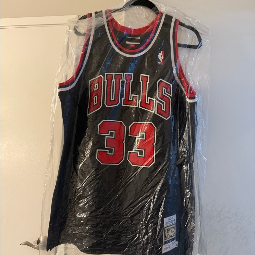 Scottie Pippen Bulls Jersey